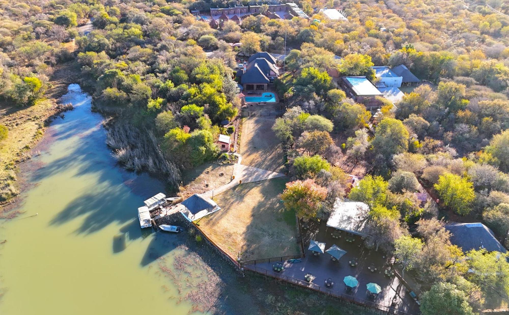 Crocodile Pools River Safaris Γκαμπορόνε Εξωτερικό φωτογραφία